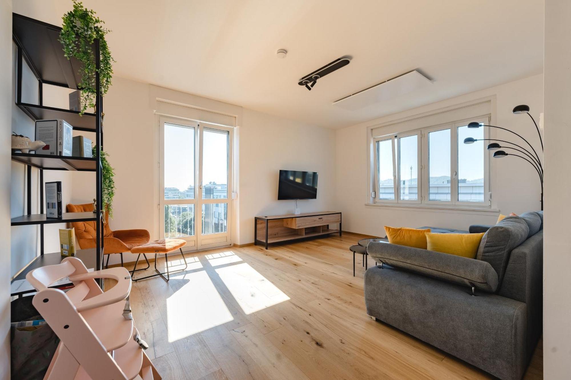 Tamliving Center Luxury 4 Rooms Smart Tv Kitchen Great View Грац Екстер'єр фото